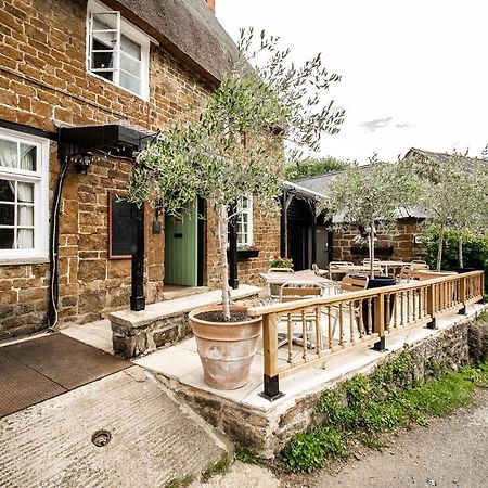 ホテル Stag'S Head Swalcliffe エクステリア 写真